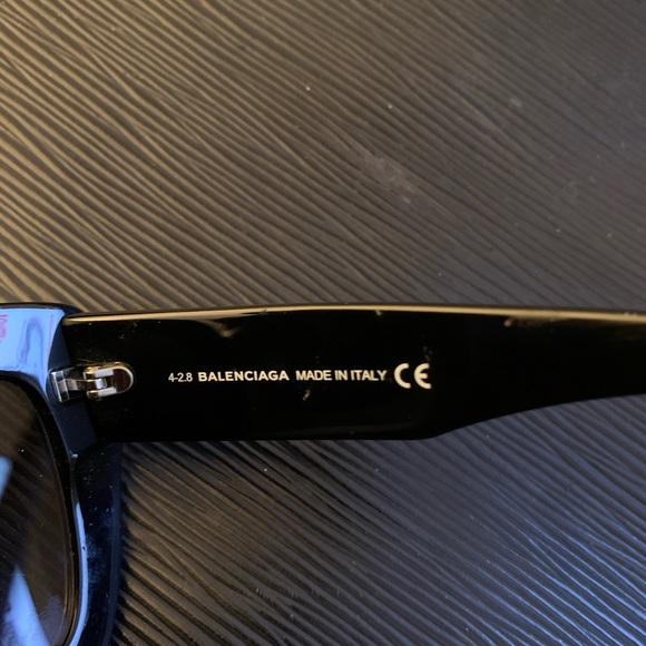 Sunglasses - Picture 1 of 5